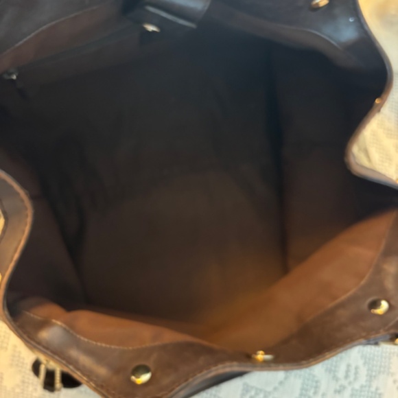 Medium Gucci Sukey Bag - Picture 9 of 9